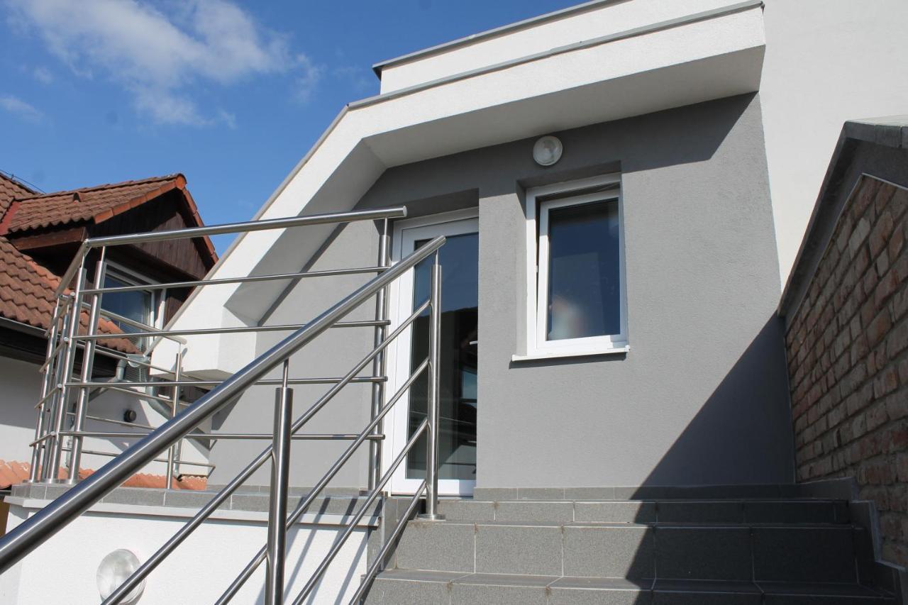 Apartmany Pri Auparku Piest'any Exterior foto
