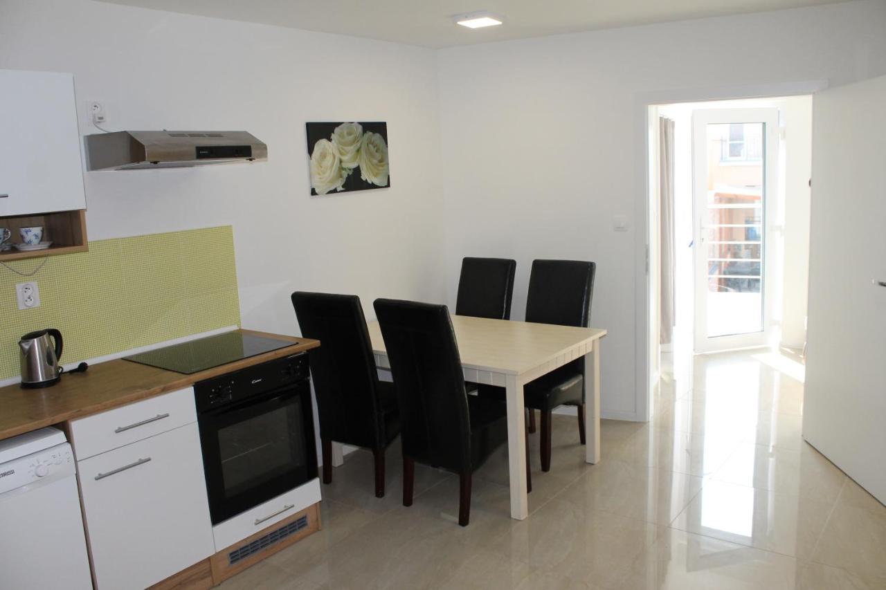 Apartmany Pri Auparku Piest'any Exterior foto
